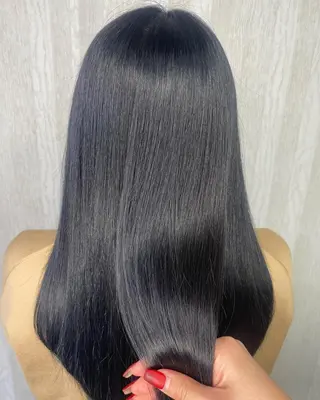 ロング カラー UNDER vr 【アンダーバー】のヘアスタイル