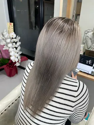 セミロング ハイトーンカラー/ ハイライトJUNKIのヘアスタイル