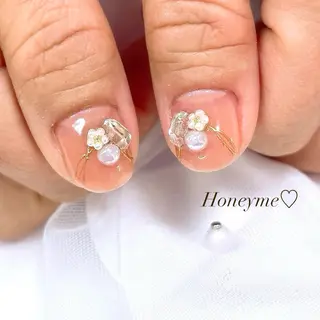 ネイル Honey me ❁⃘*.ﾟのネイルデザイン