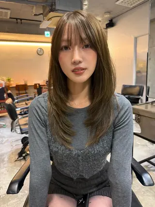 ロング レイヤーカット\ウル フ　chinatsuのヘアスタイル