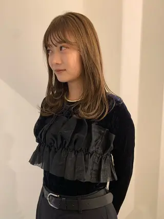 セミロング カラー 落合希 Olivebeigeのヘアスタイル