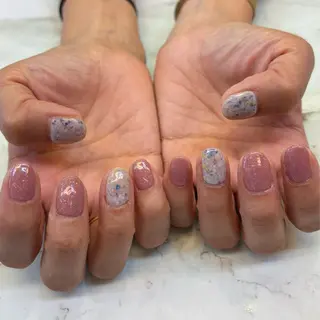 ネイル Honey Bee Mikuのネイルデザイン