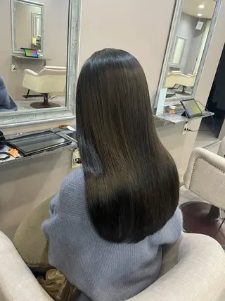 ロング カラー 池田 優那のヘアスタイル