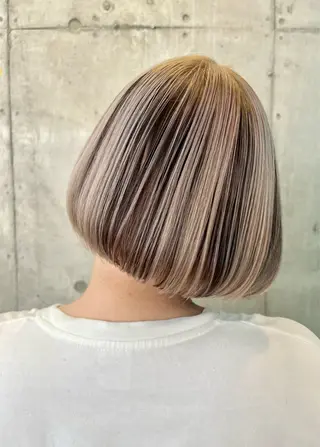 ミディアム 派手髪デザインカラー ヒロカのヘアスタイル