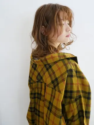 セミロング カラー パーマ 飯田 祥哉のヘアスタイル