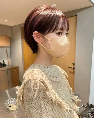 ショート nacoハイトーン ベージュ🤍のヘアスタイル
