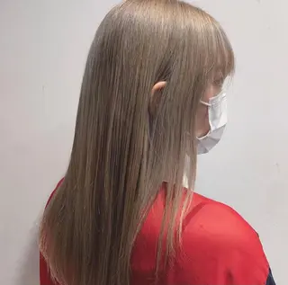 セミロング WISTERIA KAORUのヘアスタイル