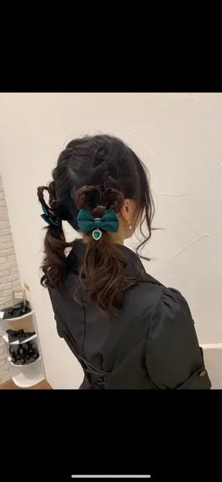 セミロング ヘアアレンジ ミドウチ アヤカのヘアスタイル