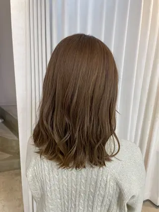 セミロング カラー 安井まゆ _Box mico.のヘアスタイル