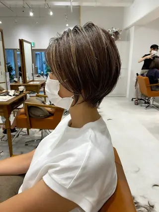 ショート 佐々木 玲のヘアスタイル