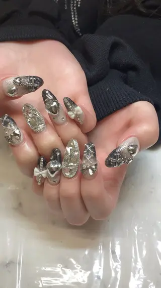 ネイル ✨アン ミユ✨のネイルデザイン