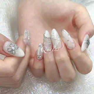ネイル Queens 榊 まおのネイルデザイン