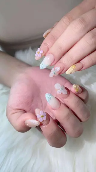 ネイル Hara Nail 【持ち込みOK】のネイルデザイン