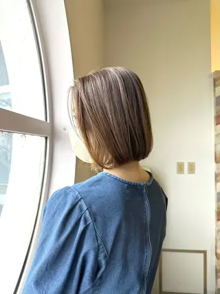 ミディアム NAKAHARA TSUKUSHIのヘアスタイル