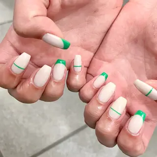 ネイル GRANDEUR焼津 Nana🦖のネイルデザイン