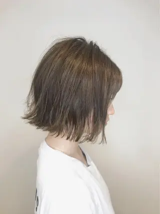 ショート カラー ボブ・レイヤーカット 吉敷航一のヘアスタイル