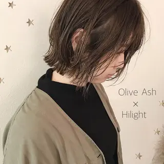ミディアム カラー 市川 千夏のヘアスタイル