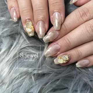 ネイル S. JEWELのネイルデザイン