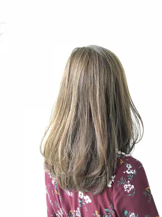 セミロング カラー 徳本 駿太のヘアスタイル