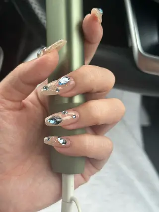 ネイル AOAQUA SHIORIのネイルデザイン