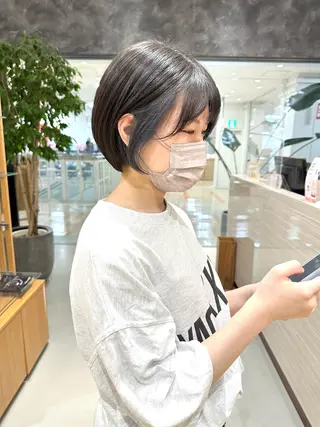 ショート カラー NAKAHARA TSUKUSHIのヘアスタイル
