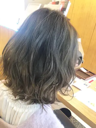 ミディアム 長谷川 智也/ディレクターのヘアスタイル