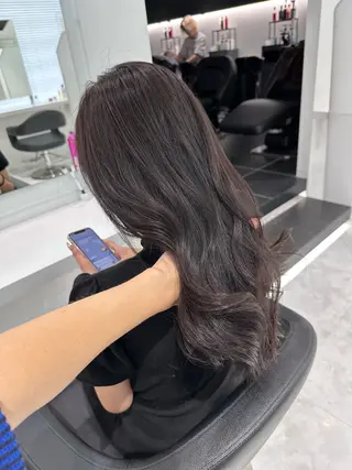 ロング ヘアアレンジ 🫧モテる💗ダメー ジレスハイトーン🫧のヘアスタイル