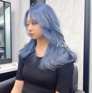 ロング カラー シールエクステ特化 ハイトーン、NANAのヘアスタイル