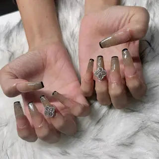 ロング mao .のネイルデザイン