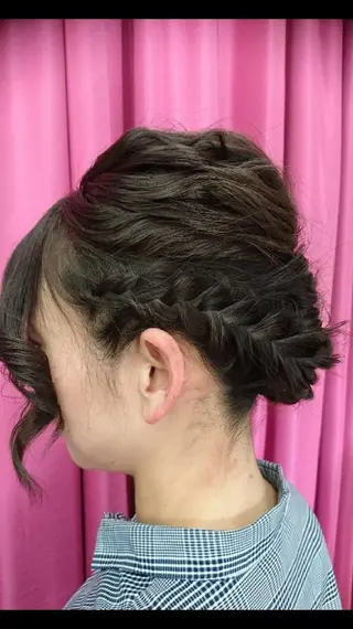 ロング ヘアアレンジ 工藤 マユナのヘアスタイル