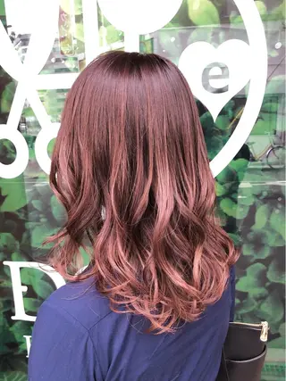 ロング カラー 薬師寺 優のヘアスタイル