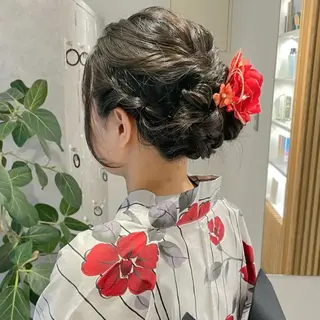 ヘアアレンジ ダブルカラー,透け カラーHINARIのヘアスタイル