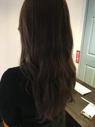 セミロング ロング 清水 純のヘアスタイル