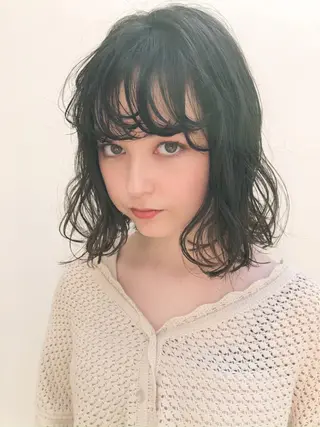 ミディアム カラー パーマ RUKA 美容院×ネイリストのヘアスタイル