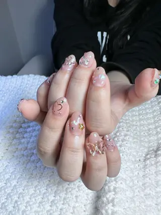 ネイル 新山 聖のネイルデザイン