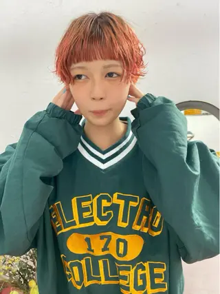 ショート カラー qiie/ワンカラー インナーカラーのヘアスタイル