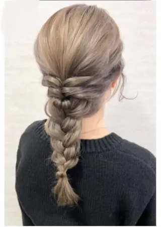 ヘアアレンジ 武田 比奈のヘアスタイル