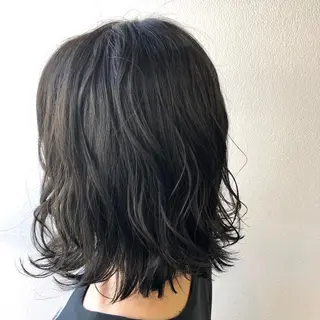 ミディアム カラー 菅沢 奈生のヘアスタイル