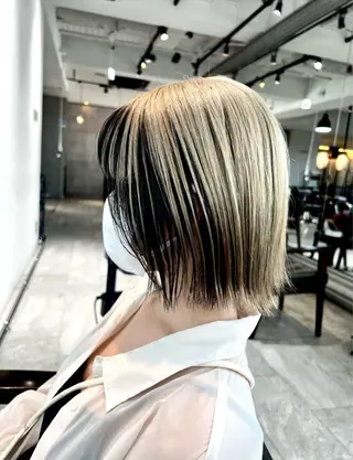 ミディアム カラー 🌈インナーカラー ‘ショウマ’🌈のヘアスタイル