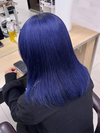 カラー ICHINA🦋寒色 /青髪/艶髪/大船のヘアスタイル