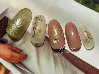 ネイル フルリール 【プライベートサロンのネイルデザイン