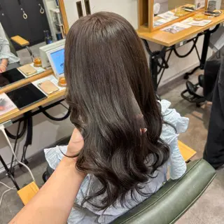 カラー 艶感カラー/オリーブ アレンジ：♡のヘアスタイル