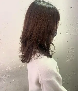 ミディアム 推しカラー オタク美容師 山本のヘアスタイル