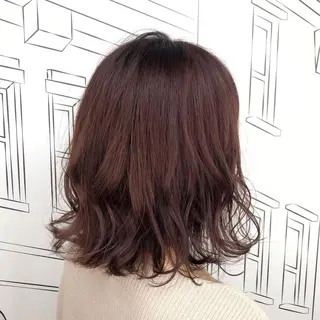 ミディアム カラー TOMOKA 艶髪/透明感カラーのヘアスタイル