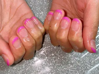 ネイル VIERU 🌈🎀💖のネイルデザイン