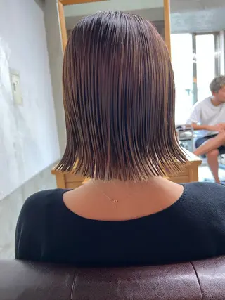 カラー 秋山 美奈のヘアスタイル
