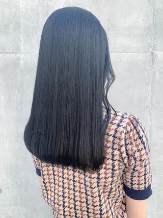 ロング カラー ヘアアレンジ yuka .のヘアスタイル