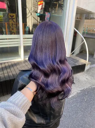 セミロング カラー ヘアアレンジ 🩶【推しハイトーン 】yuzu🩶のヘアスタイル