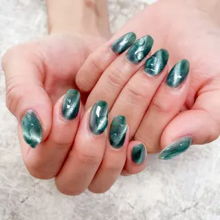 ネイル Tiary Nail Fのネイルデザイン