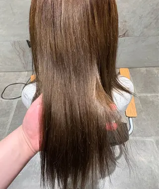ミディアム カラー Lafith ミネオアリサのヘアスタイル